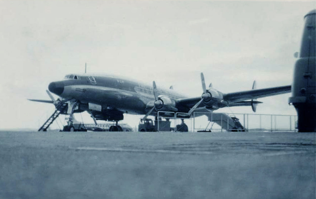 Самолет авиакомпании KLM Lockheed L-1049H Super Constellation (4843)